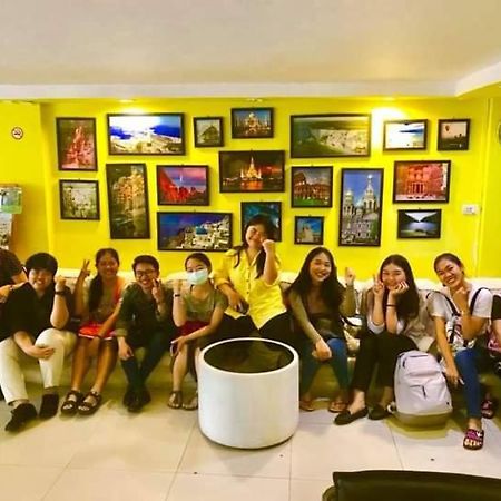 Vr Hostel สะพานควาย 曼谷 外观 照片