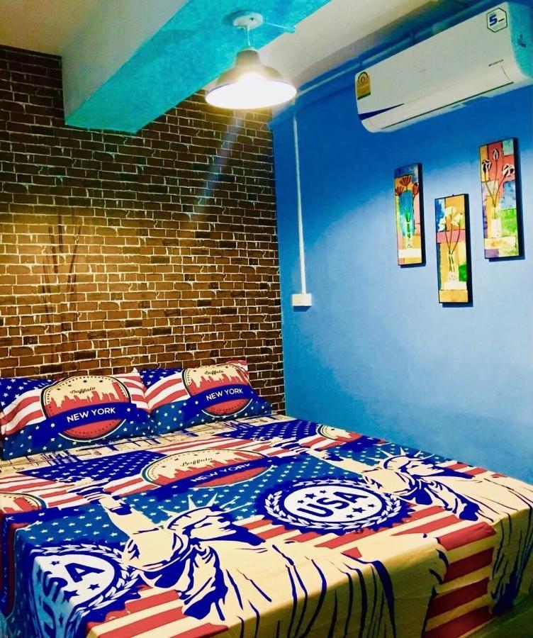 Vr Hostel สะพานควาย 曼谷 外观 照片