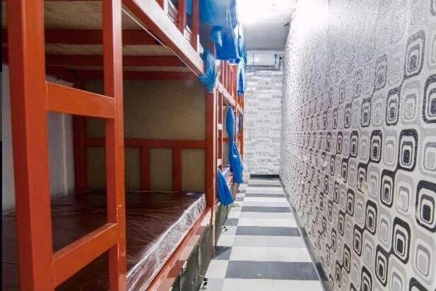 Vr Hostel สะพานควาย 曼谷 外观 照片
